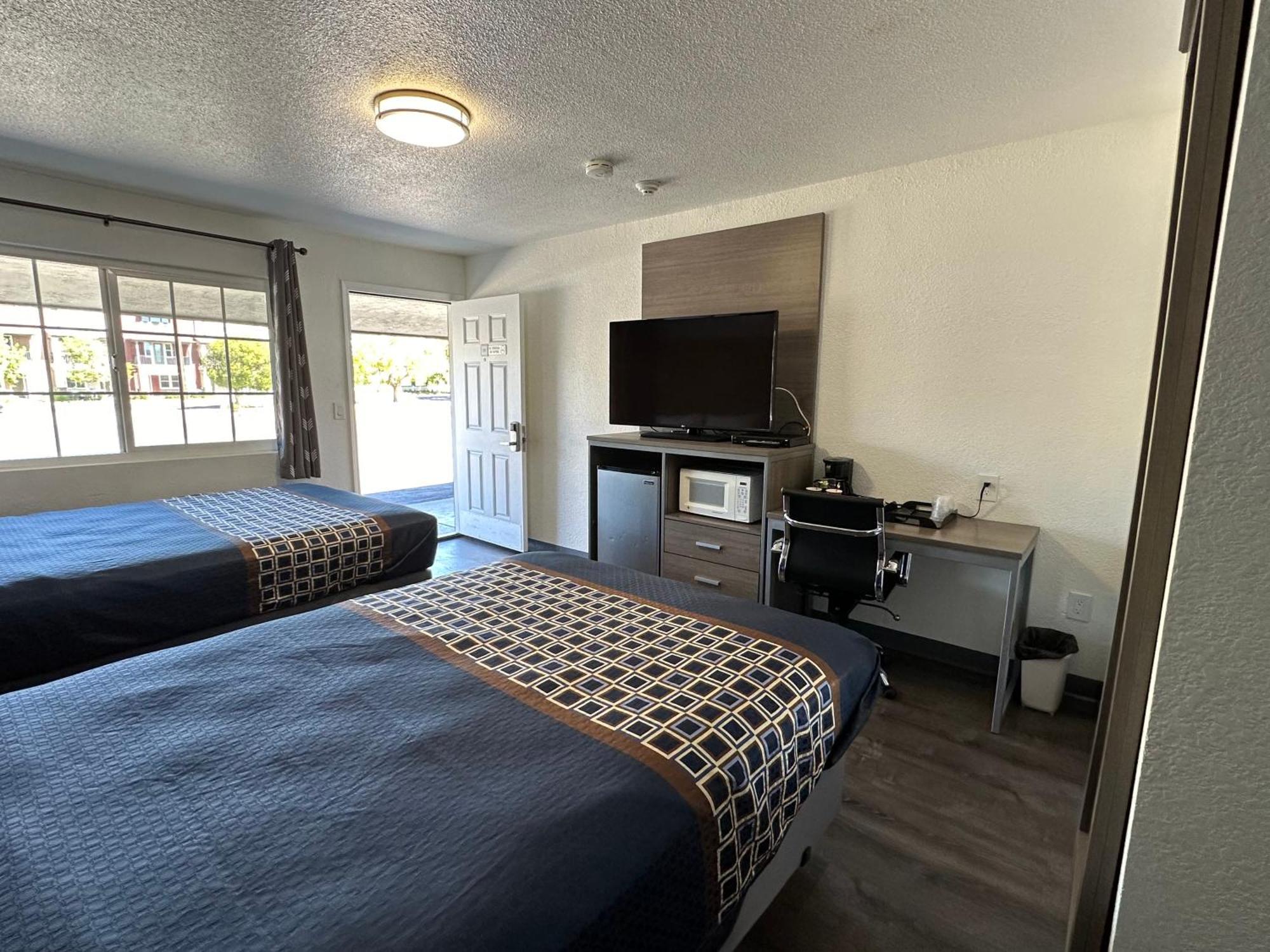 Sands Motel Livermore Exteriér fotografie